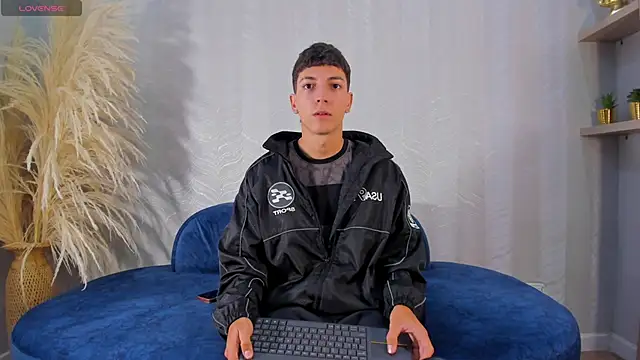 Snapshot of Gian_Rossi chatting on 14, 6, 2026 Gian Rossi online show from 14, 6, 2026