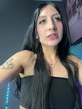 Snapshot of Naaria_ chatting on 16, 6, 2026 Naaria online show from 16, 6, 2026
