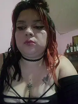 Snapshot of curvy_latina chatting on 22, 7, 2026 curvy latina online show from 22, 7, 2026