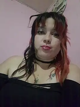 Snapshot of curvy_latina chatting on 23, 7, 2026 curvy latina online show from 23, 7, 2026