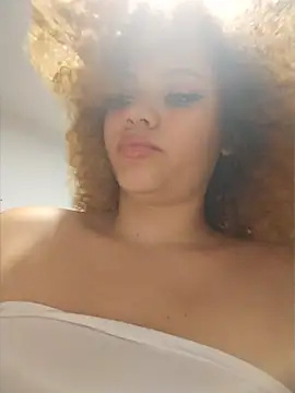 Snapshot of RoouseSiren chatting on 11, 6, 2026 RoouseSiren online show from 11, 6, 2026