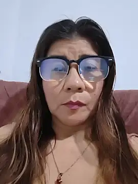 Snapshot of fire_mommy chatting on 13, 6, 2026 fire mommy online show from 13, 6, 2026