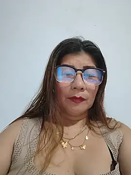Snapshot of fire_mommy chatting on 26, 6, 2026 fire mommy online show from 26, 6, 2026