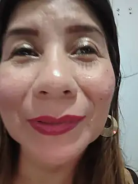 Snapshot of fire_mommy chatting on 29, 6, 2026 fire mommy online show from 29, 6, 2026