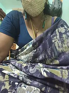 Snapshot of Tamil-kaviya98 chatting on 22, 6, 2026 Tamil-kaviya98 online show from 22, 6, 2026