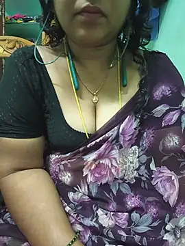 Snapshot of Tamil-kaviya98 chatting on 24, 6, 2026 Tamil-kaviya98 online show from 24, 6, 2026