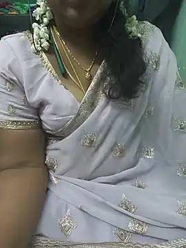 Snapshot of Tamil-kaviya98 chatting on 28, 6, 2026 Tamil-kaviya98 online show from 28, 6, 2026