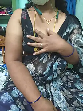 Snapshot of Tamil-kaviya98 chatting on 5, 7, 2026 Tamil-kaviya98 online show from 5, 7, 2026