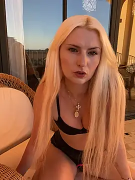 MimiLliiyy online show from 3, 7, 2026