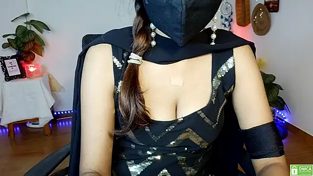 Snapshot of Yalinahotty chatting on 5, 7, 2026 Yalinahotty online show from 5, 7, 2026