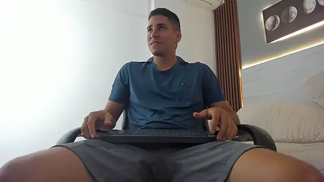 Mauro boy online show from 11, 6, 2026