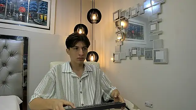 Snapshot of Marcoviolet chatting on 4, 6, 2026 Marcoviolet online show from 4, 6, 2026