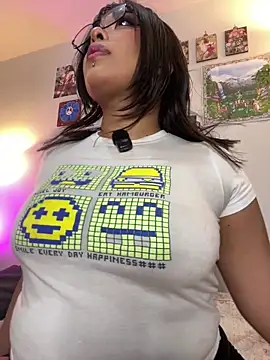 Snapshot of Im_Nalaa chatting on 17, 6, 2026 Im Nalaa online show from 17, 6, 2026