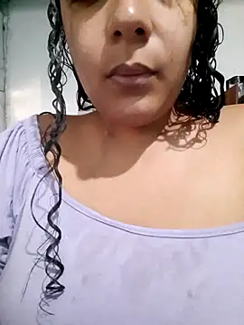 Snapshot of bruninhasurfi chatting on 10, 6, 2026 bruninhasurfi online show from 10, 6, 2026