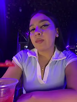 Snapshot of HaileyBieber_ chatting on 12, 6, 2026 HaileyBieber online show from 12, 6, 2026
