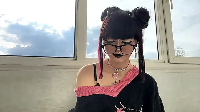 Snapshot of HolyCute chatting on 6, 6, 2026 HolyCute online show from 6, 6, 2026