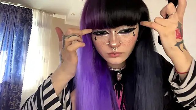 Snapshot of HolyCute chatting on 14, 6, 2026 HolyCute online show from 14, 6, 2026