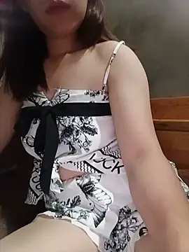 Snapshot of -Trinina- chatting on 11, 7, 2026 -Trinina- online show from 11, 7, 2026