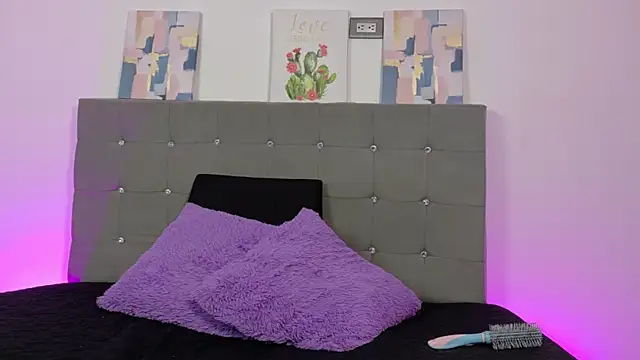 Snapshot of Nira_Lux chatting on 25, 6, 2026 Nira Lux online show from 25, 6, 2026