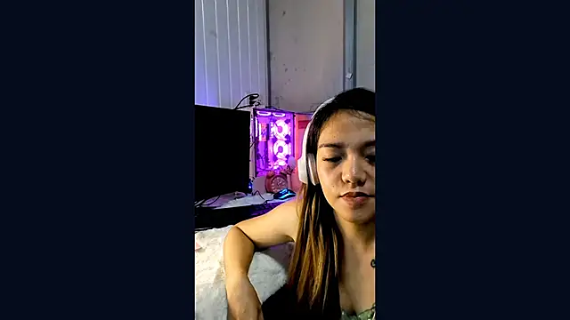 CassaundraWhitehead online show from 4, 6, 2026