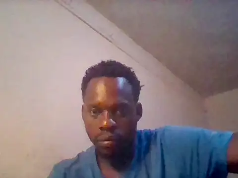 Snapshot of loonyMuse chatting on 13, 7, 2026 loonyMuse online show from 13, 7, 2026