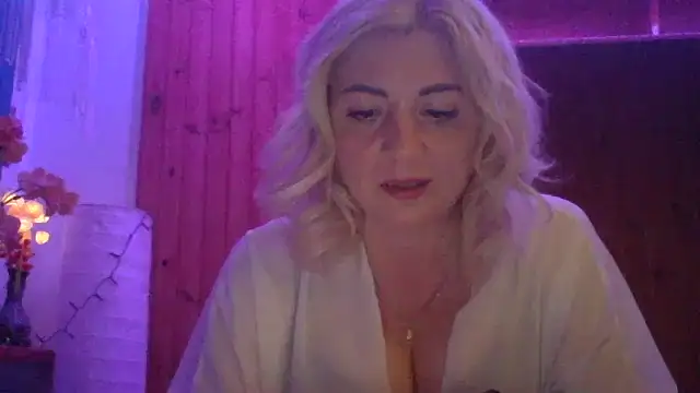LunaaKiss online show from 1, 6, 2026