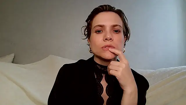 NatalieMoses online show from 2, 7, 2026