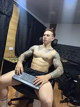 Snapshot of paulthompson_ chatting on 10, 7, 2026 paulthompson online show from 10, 7, 2026