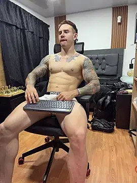 Snapshot of paulthompson_ chatting on 12, 7, 2026 paulthompson online show from 12, 7, 2026
