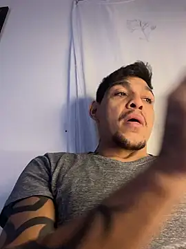 Snapshot of Tatuadomoreno23cm chatting on 27, 6, 2026 Tatuadomoreno23cm online show from 27, 6, 2026