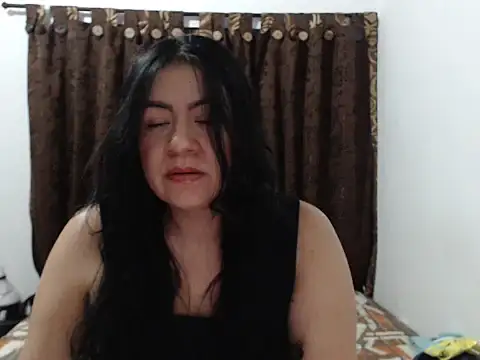 Snapshot of Luna-dark chatting on 25, 7, 2026 Luna-dark online show from 25, 7, 2026