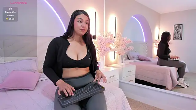 savina ricci online show from 23, 6, 2026