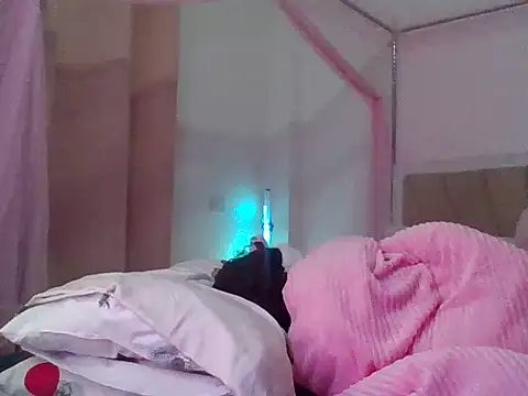 Snapshot of Xannaxx_ chatting on 15, 7, 2026 Xannaxx online show from 15, 7, 2026