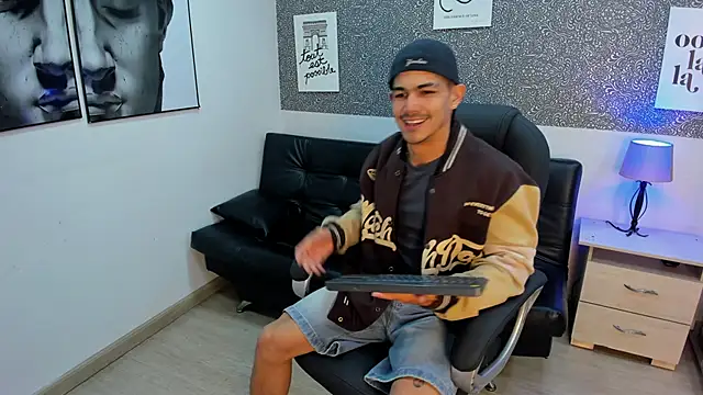 Snapshot of Jared_Cole chatting on 1, 6, 2026 Jared Cole online show from 1, 6, 2026
