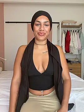 Snapshot of nadiabnssd chatting on 14, 7, 2026 nadiabnssd online show from 14, 7, 2026