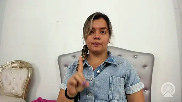 Snapshot of azulskyer chatting on 27, 6, 2026 azulskyer online show from 27, 6, 2026