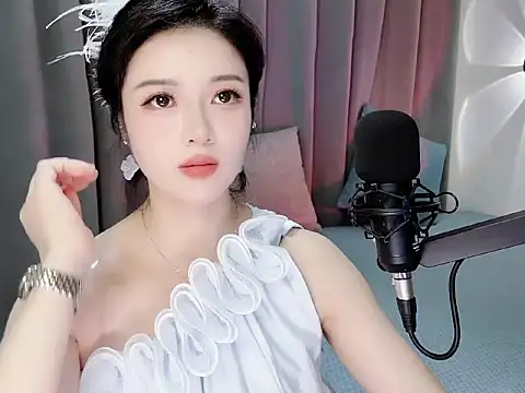 Snapshot of Momo-Wow chatting on 5, 6, 2026 Momo-Wow online show from 5, 6, 2026