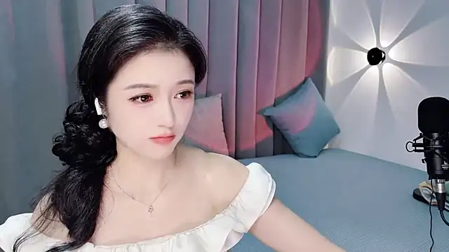 Snapshot of Momo-Wow chatting on 8, 7, 2026 Momo-Wow online show from 8, 7, 2026