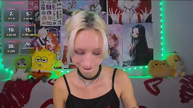 Snapshot of Katia_Nabiee chatting on 15, 7, 2026 Katia Nabiee online show from 15, 7, 2026