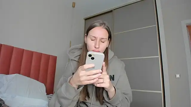 SofiClimbing online show from 12, 1, 2025