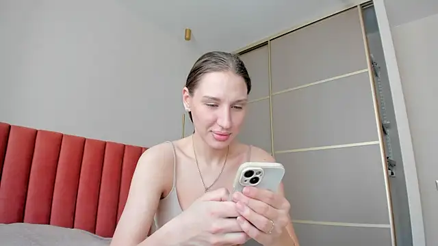 SofiClimbing online show from 11, 3, 2025