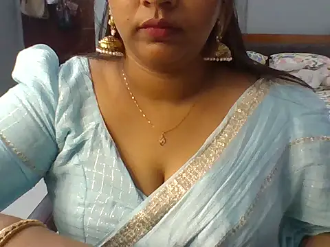 Snapshot of Tamil_hot_Meenu chatting on 2, 6, 2026 Tamil hot Meenu online show from 2, 6, 2026
