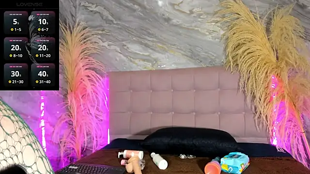 victoria keyy online show from 24, 6, 2026