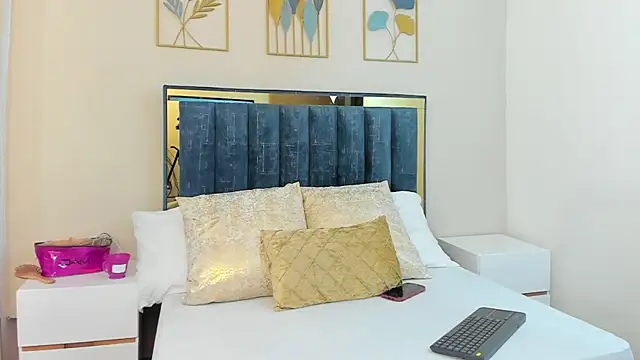 Snapshot of martinc_aria chatting on 10, 7, 2026 martinc aria online show from 10, 7, 2026