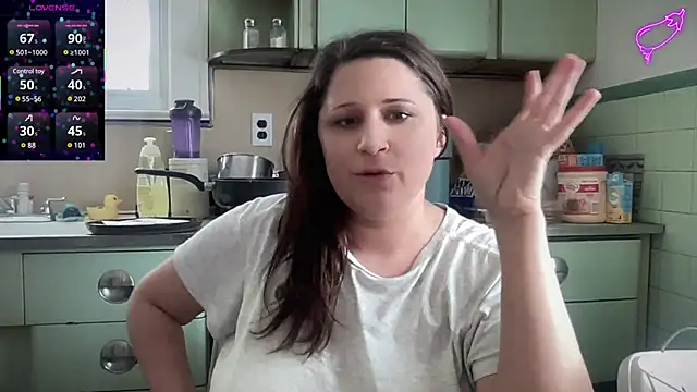 Snapshot of maddiliz chatting on 12, 2, 2025 maddiliz online show from 12, 2, 2025
