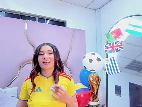 MiaCarterSS online show from 18, 6, 2026