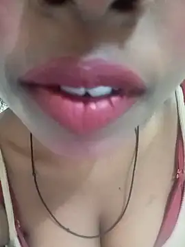 Sexy-Zeenat online show from 2, 6, 2026