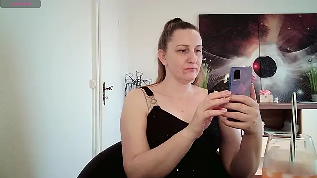 Yevgeshka-Milashka online show from 8, 3, 2025