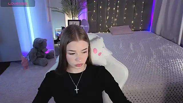 Snapshot of Milla_Way chatting on 8, 6, 2026 Milla Way online show from 8, 6, 2026