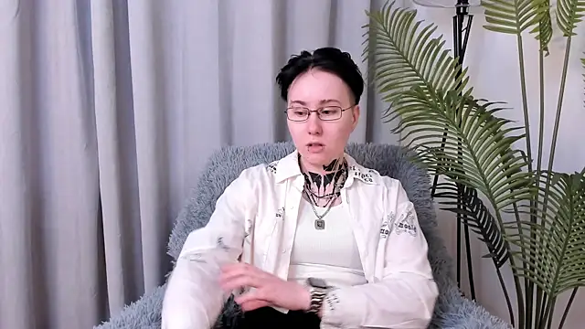 LeonOsbey online show from 3, 6, 2026